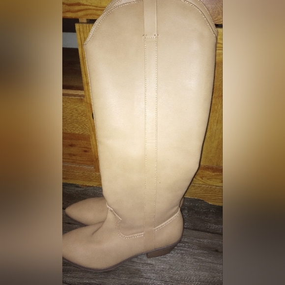 Universal thread western boots Size 8 1/2 - Picture 2 of 8